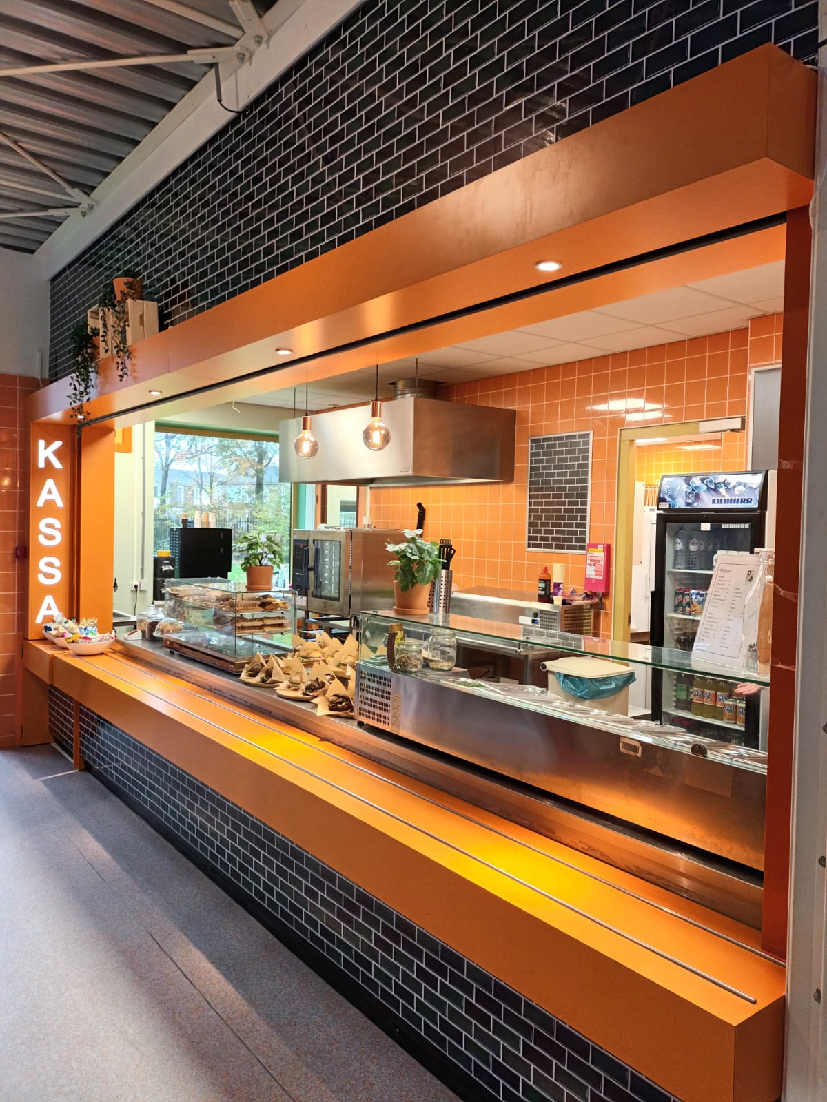 Schoolcatering Happ food And Drinks